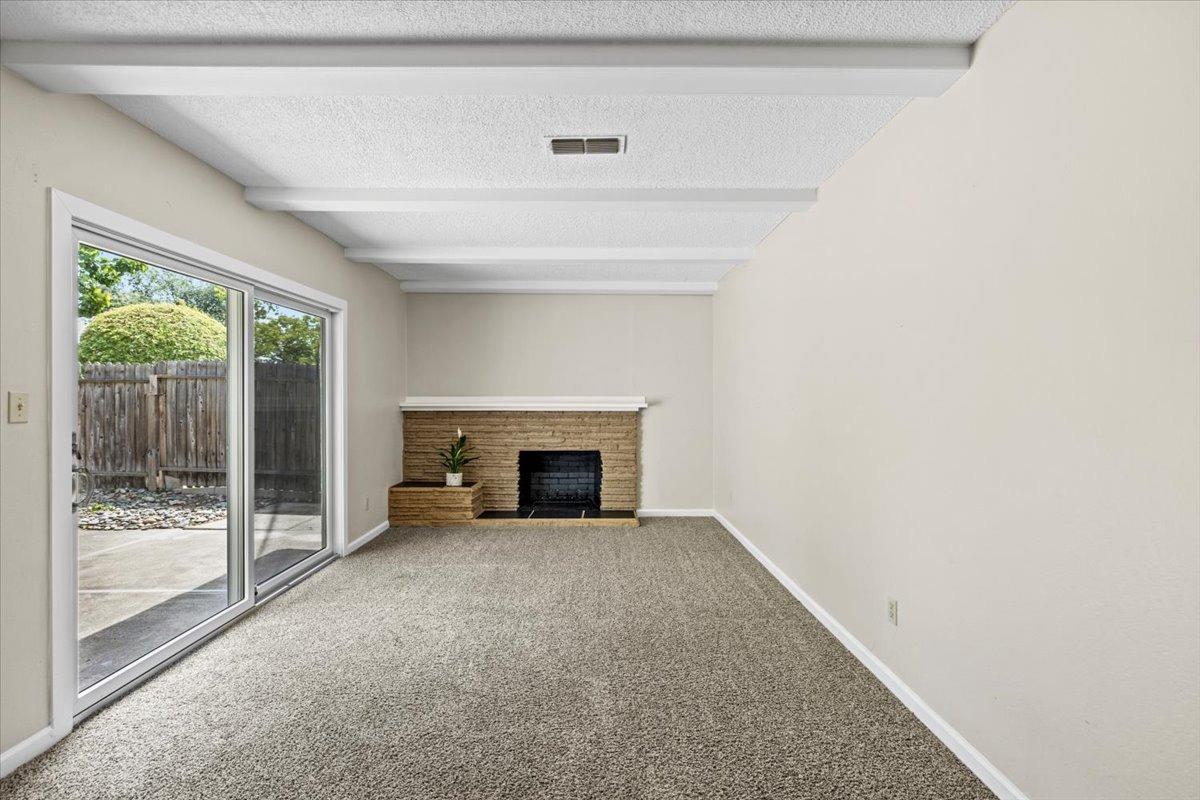 Detail Gallery Image 10 of 35 For 3538 Huntsman Dr, Sacramento,  CA 95826 - 4 Beds | 2 Baths