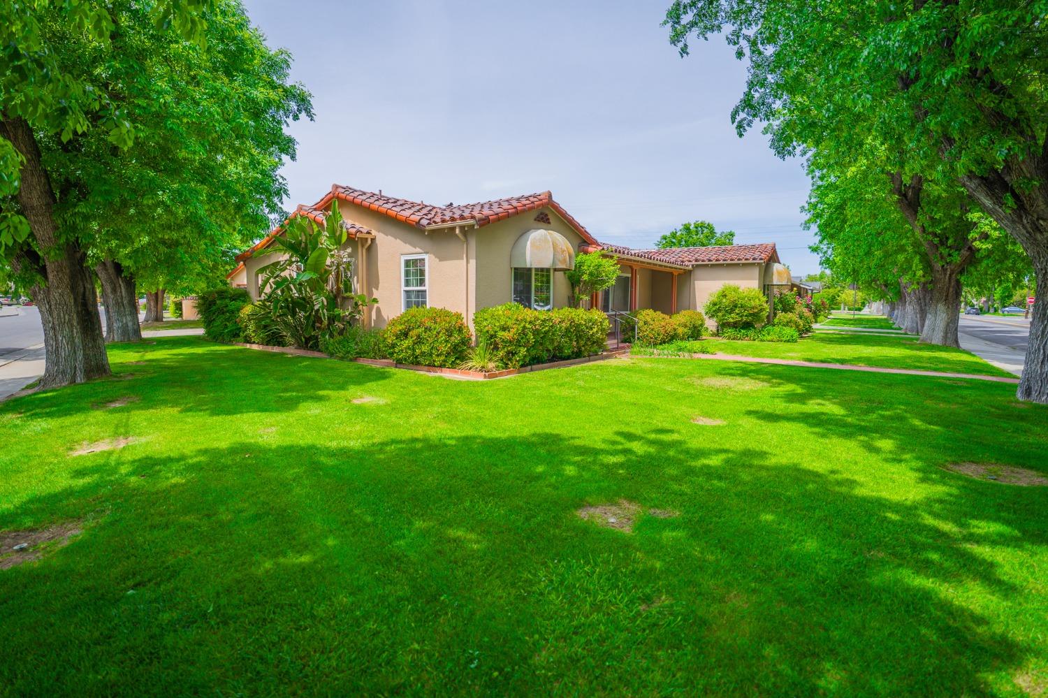 Detail Gallery Image 7 of 87 For 1735 S 6th St, Los Banos,  CA 93635 - 3 Beds | 3 Baths