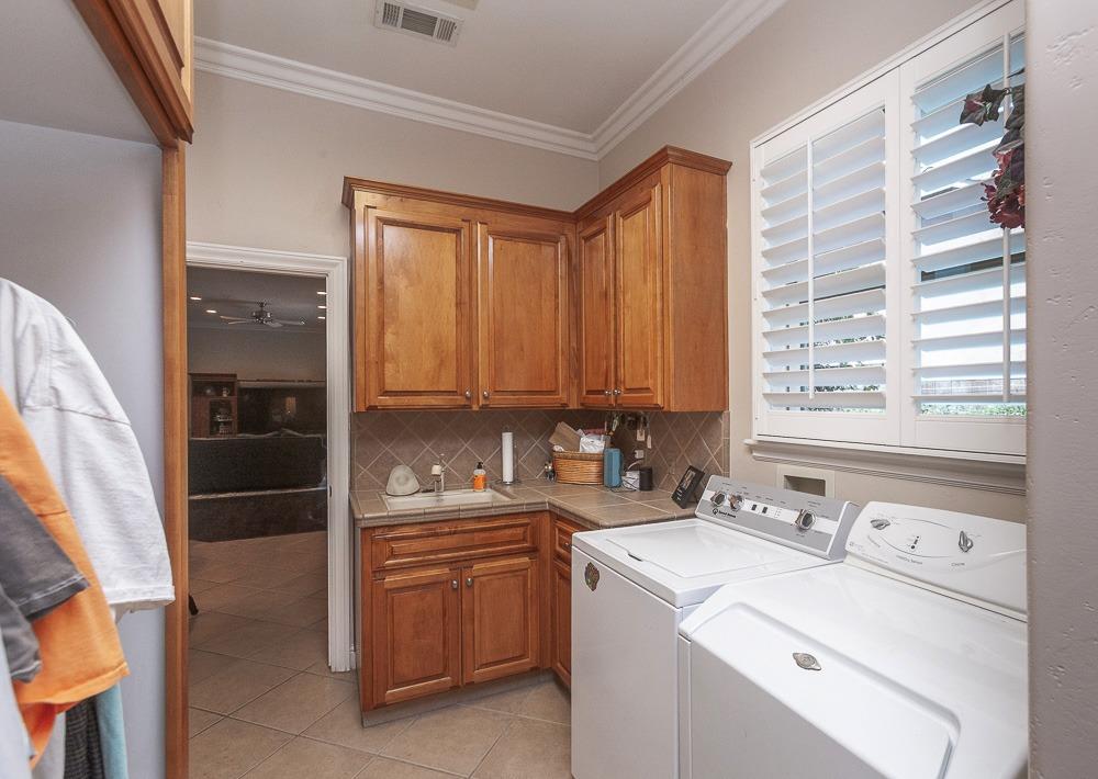 Detail Gallery Image 73 of 87 For 1111 Brighton Way, Lodi,  CA 95242 - 4 Beds | 3/1 Baths