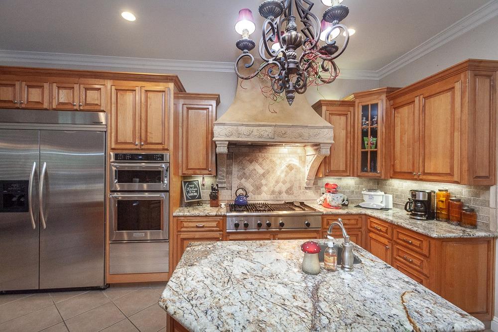 Detail Gallery Image 18 of 87 For 1111 Brighton Way, Lodi,  CA 95242 - 4 Beds | 3/1 Baths