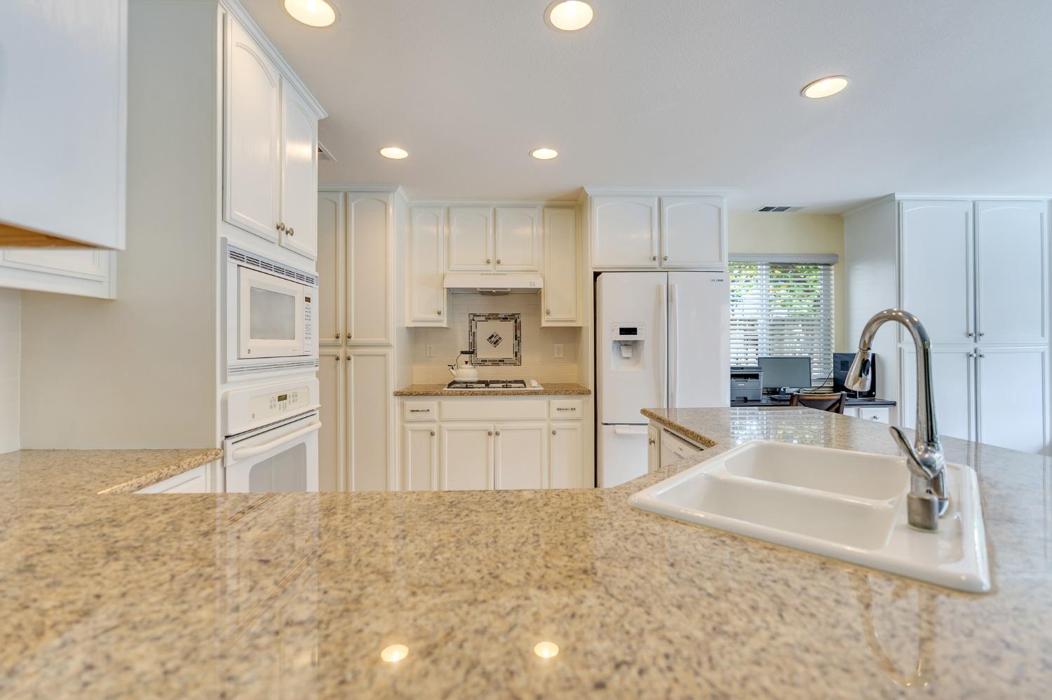 Detail Gallery Image 31 of 77 For 679 Birch Ave, Los Banos,  CA 93635 - 4 Beds | 2 Baths