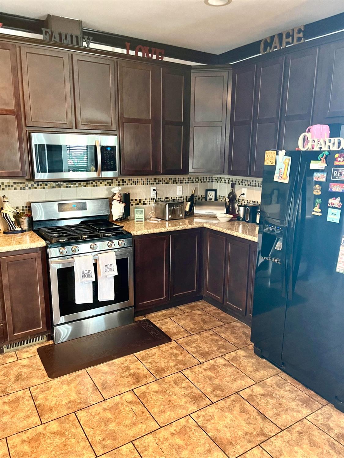 Detail Gallery Image 5 of 10 For 6700 Goodfellow Ave 11, Dublin,  CA 94568 - 3 Beds | 2 Baths