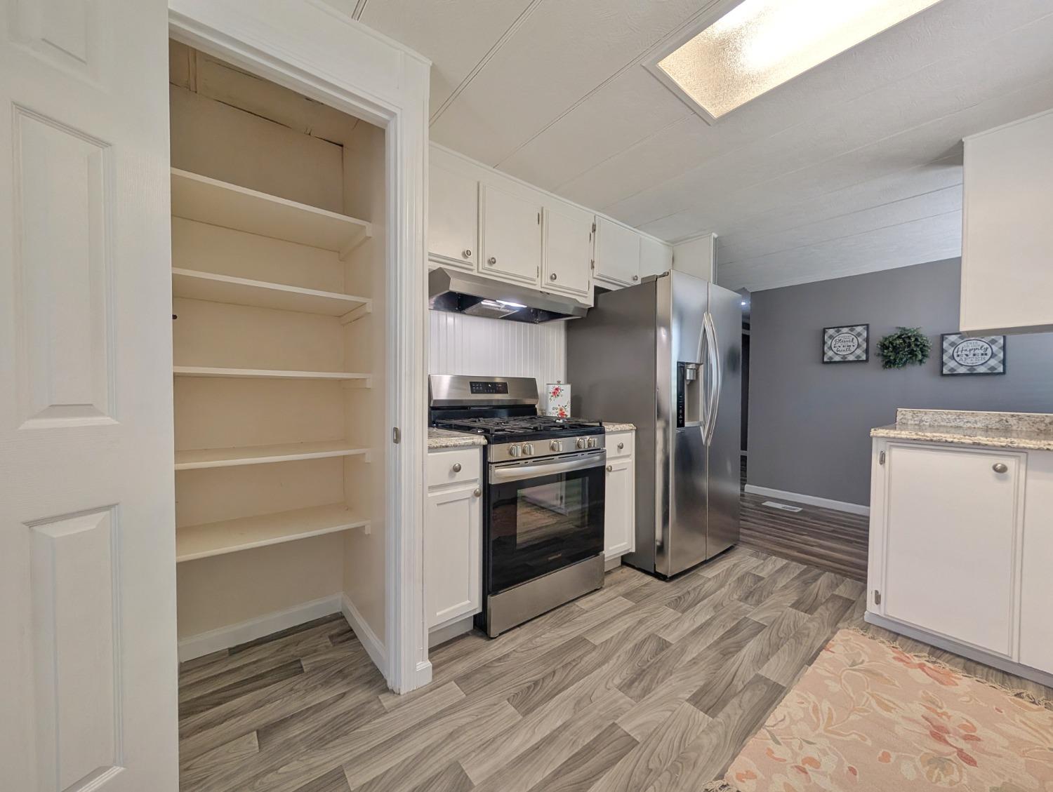 Detail Gallery Image 22 of 67 For 4900 N Hwy 99, Stockton,  CA 95212 - 3 Beds | 2 Baths
