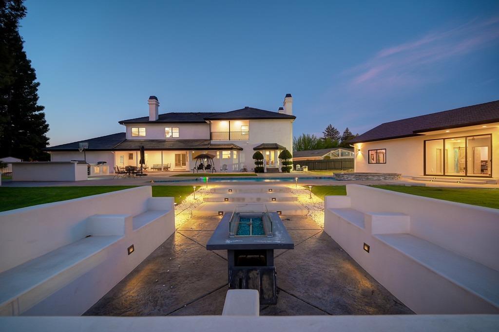 property-img