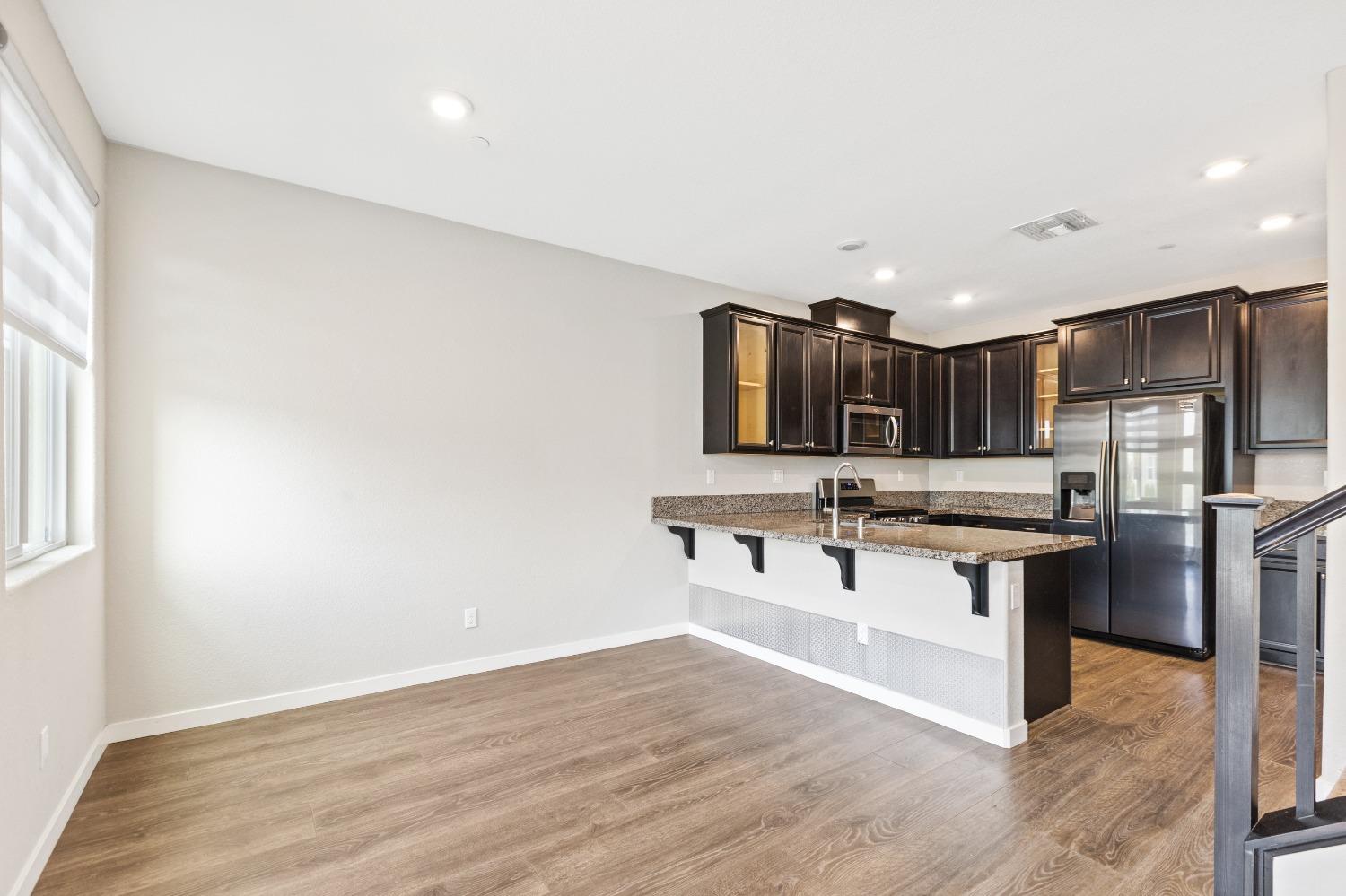 Detail Gallery Image 11 of 45 For 4164 Sally Ride Way, Sacramento,  CA 95834 - 3 Beds | 2/1 Baths