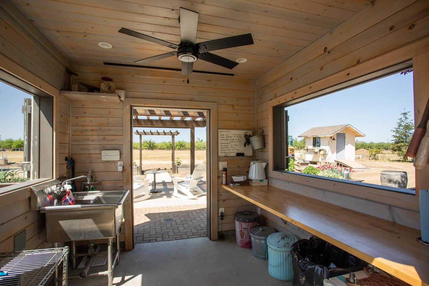 Detail Gallery Image 30 of 81 For 509 Wyer Rd, Arbuckle,  CA 95912 - 5 Beds | 2/1 Baths