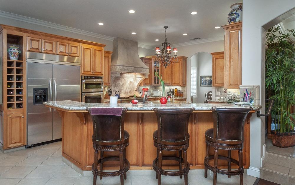 Detail Gallery Image 13 of 87 For 1111 Brighton Way, Lodi,  CA 95242 - 4 Beds | 3/1 Baths