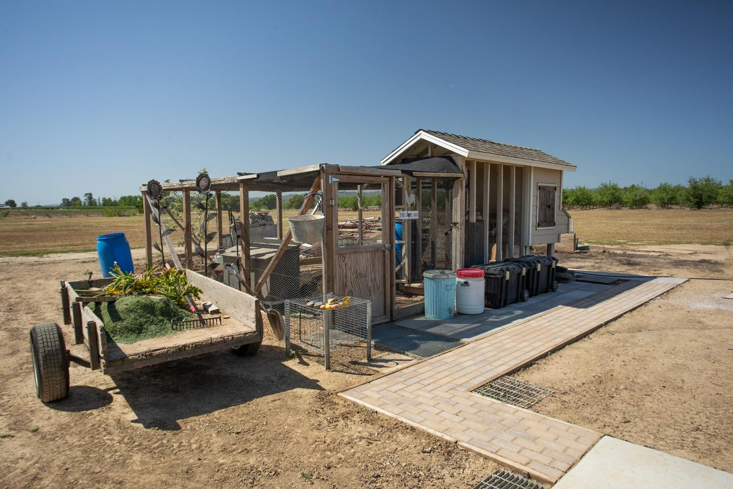 Detail Gallery Image 31 of 81 For 509 Wyer Rd, Arbuckle,  CA 95912 - 5 Beds | 2/1 Baths