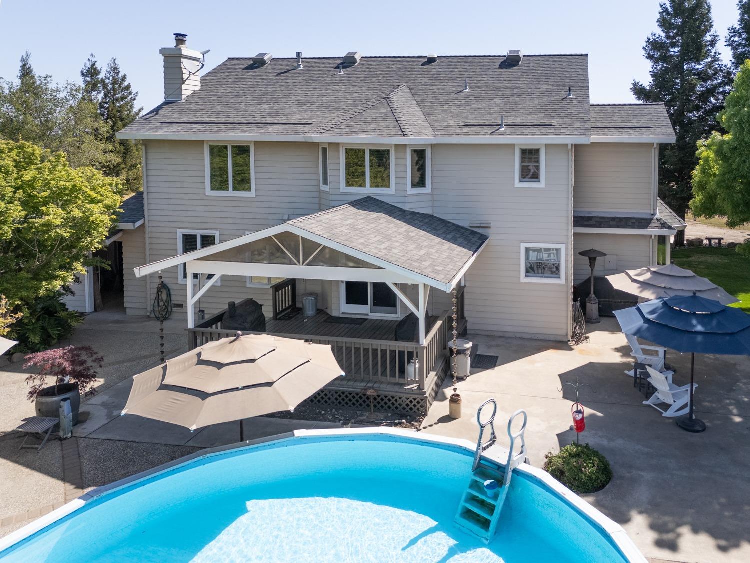 Detail Gallery Image 10 of 81 For 509 Wyer Rd, Arbuckle,  CA 95912 - 5 Beds | 2/1 Baths