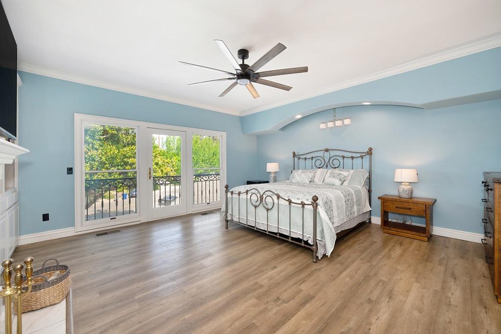 property-img