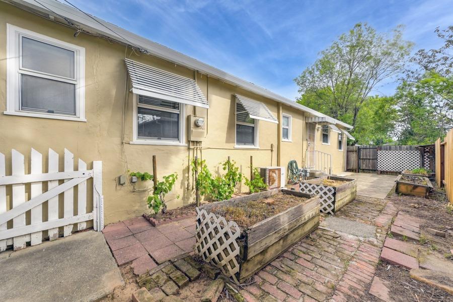 Detail Gallery Image 31 of 32 For 5424 Virginia Way, Sacramento,  CA 95822 - 3 Beds | 2 Baths