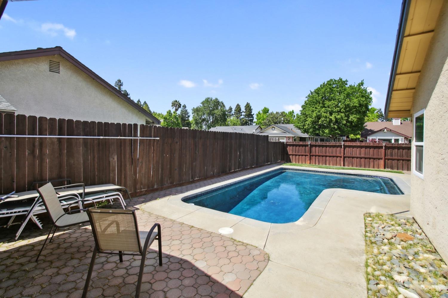 Adelante Court, Elk Grove, California image 28