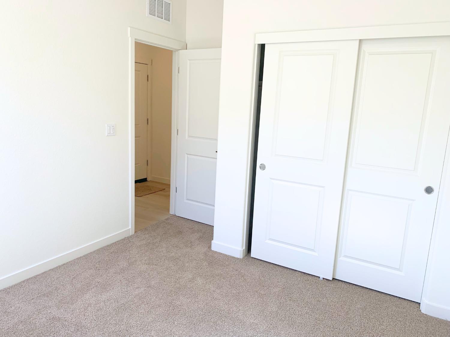 Detail Gallery Image 6 of 8 For 5063 E Cadence St, Stockton,  CA 95215 - 3 Beds | 2 Baths