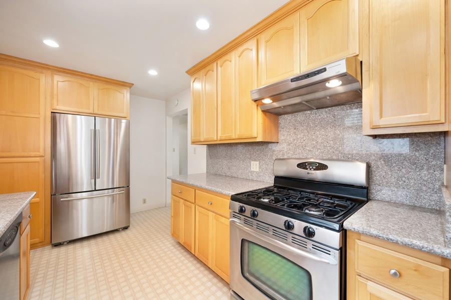 Detail Gallery Image 13 of 32 For 5424 Virginia Way, Sacramento,  CA 95822 - 3 Beds | 2 Baths