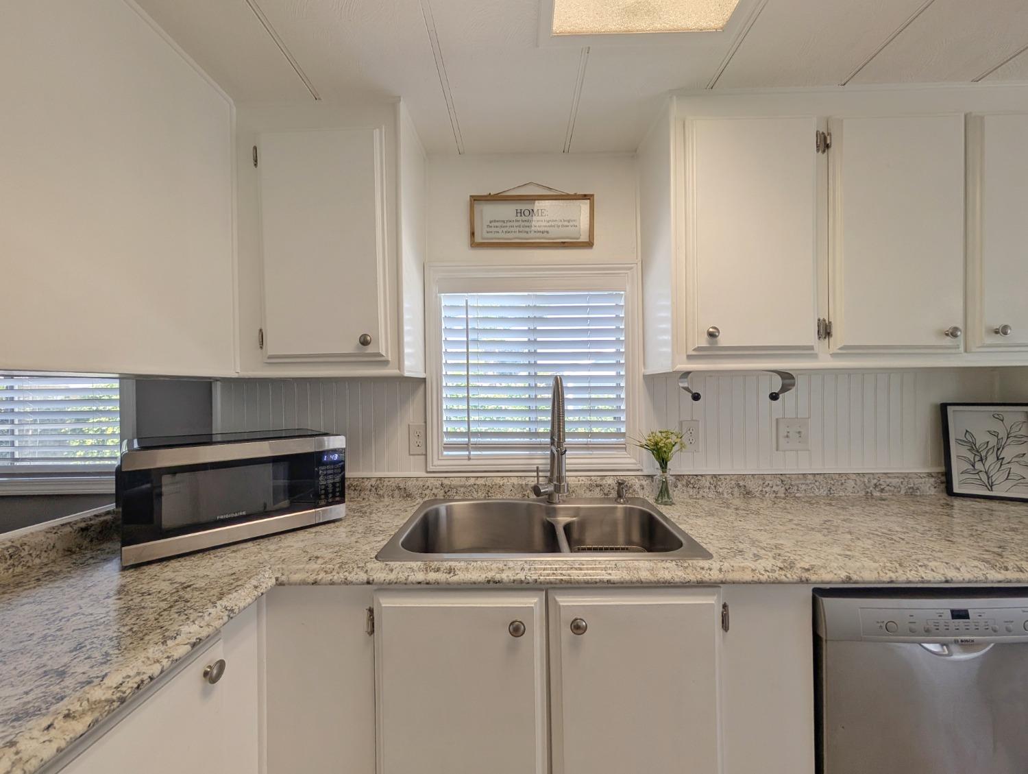 Detail Gallery Image 24 of 67 For 4900 N Hwy 99, Stockton,  CA 95212 - 3 Beds | 2 Baths