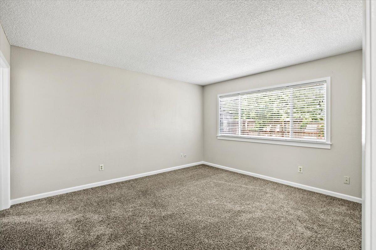 Detail Gallery Image 16 of 35 For 3538 Huntsman Dr, Sacramento,  CA 95826 - 4 Beds | 2 Baths