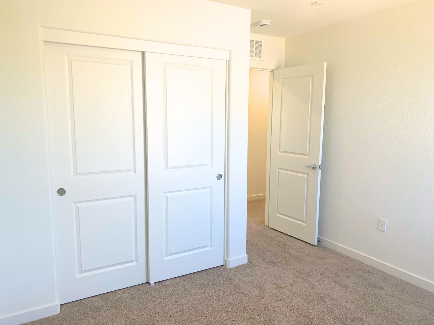 Detail Gallery Image 7 of 10 For 5093 E Turin Ct, Stockton,  CA 95215 - 4 Beds | 2/1 Baths