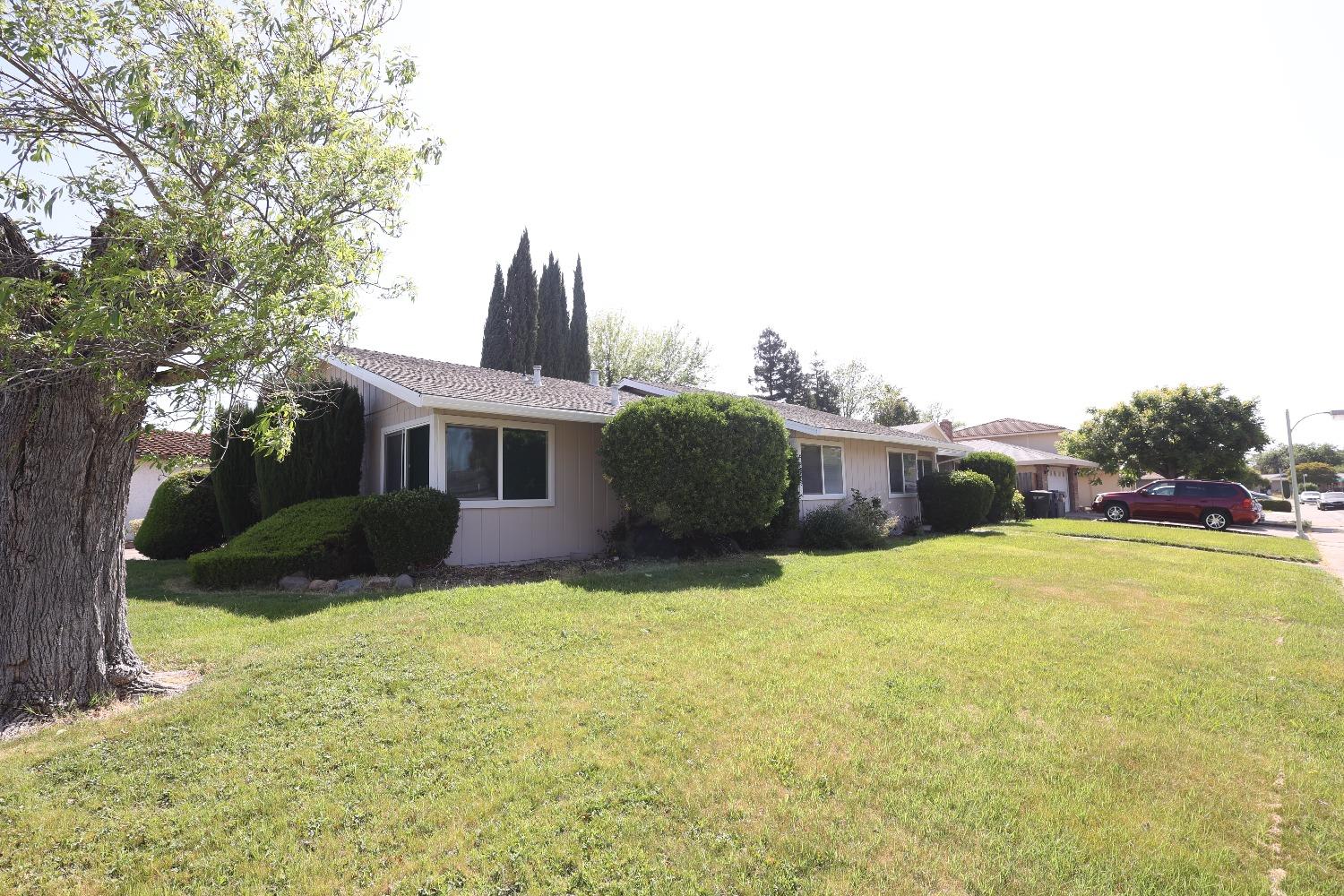Denslow Way, Sacramento, California image 2