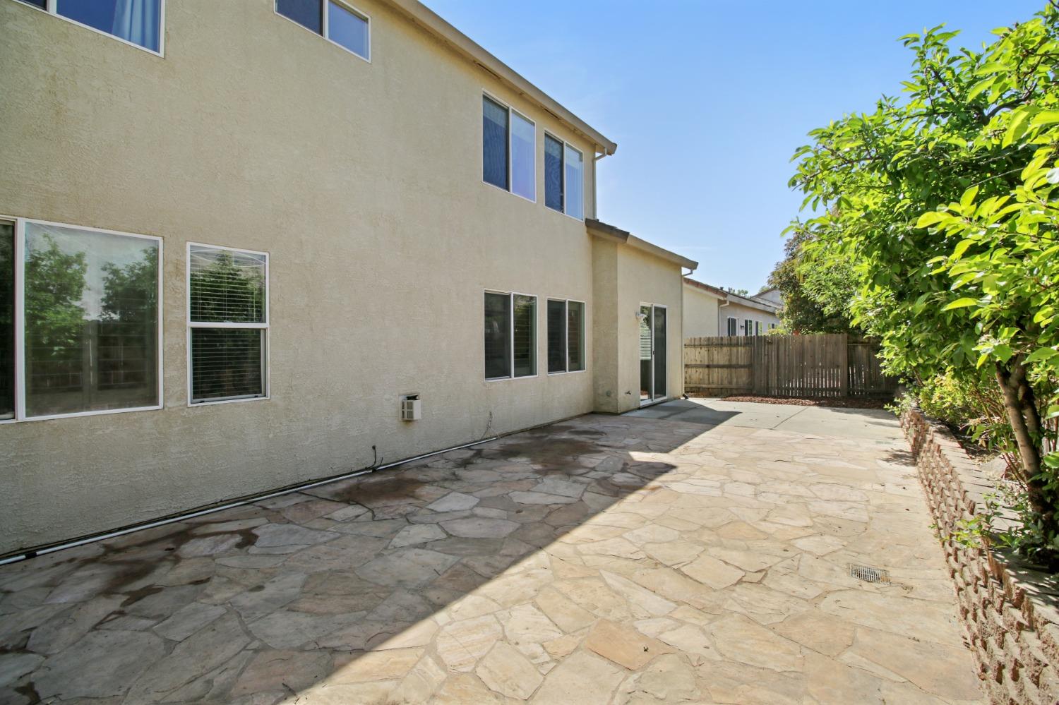 Mainline Drive, Elk Grove, California image 6