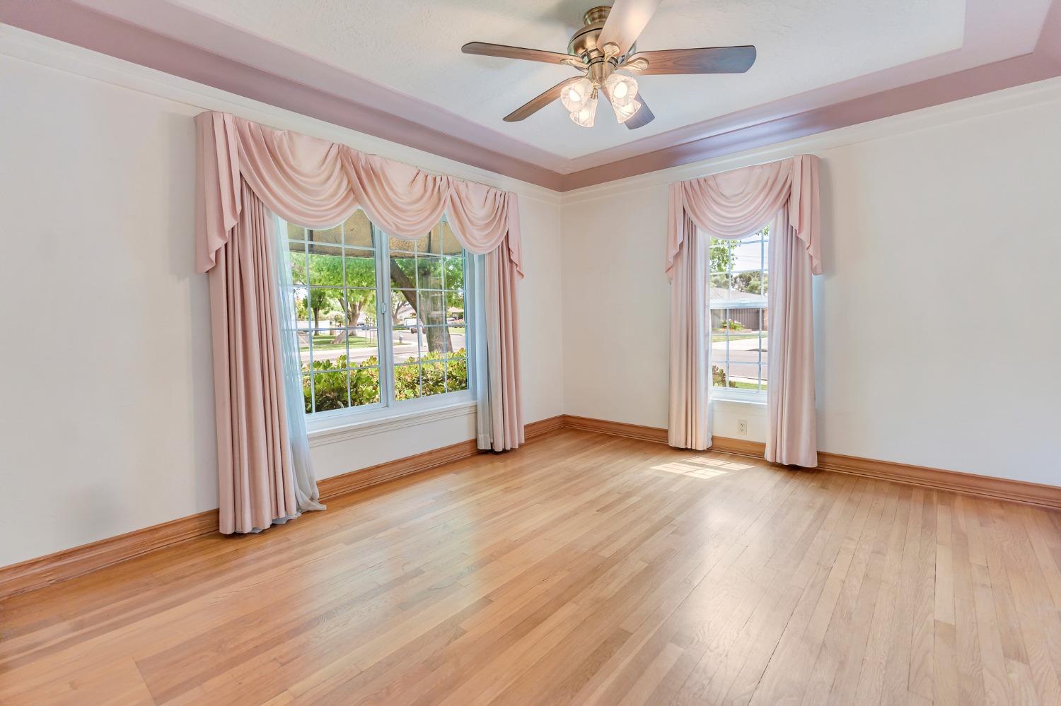 Detail Gallery Image 15 of 87 For 1735 S 6th St, Los Banos,  CA 93635 - 3 Beds | 3 Baths