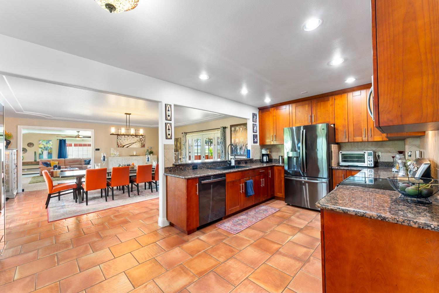 Detail Gallery Image 26 of 81 For 32454 S River Rd, Clarksburg,  CA 95612 - 3 Beds | 2/1 Baths