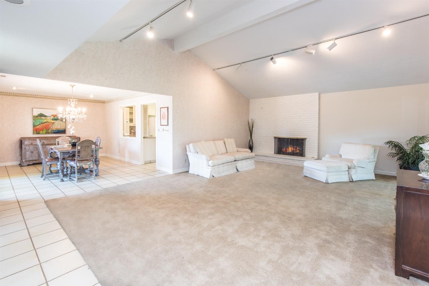 Detail Gallery Image 5 of 25 For 49 Adler Cir, Sacramento,  CA 95864 - – Beds | – Baths
