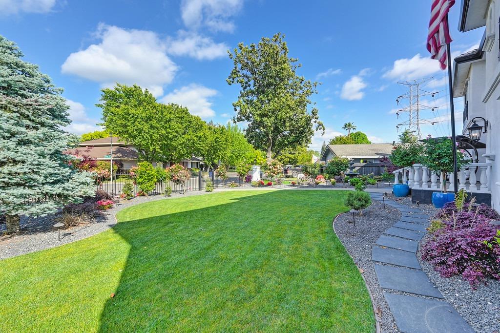 property-img