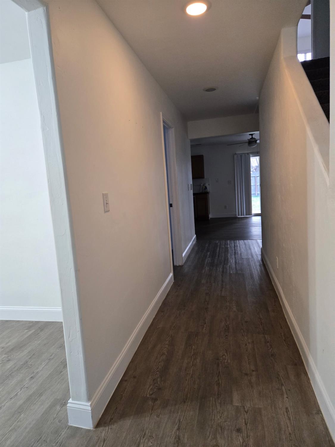 Detail Gallery Image 9 of 21 For 2851 W Sedona Ave, Visalia,  CA 93291 - 4 Beds | 2/1 Baths