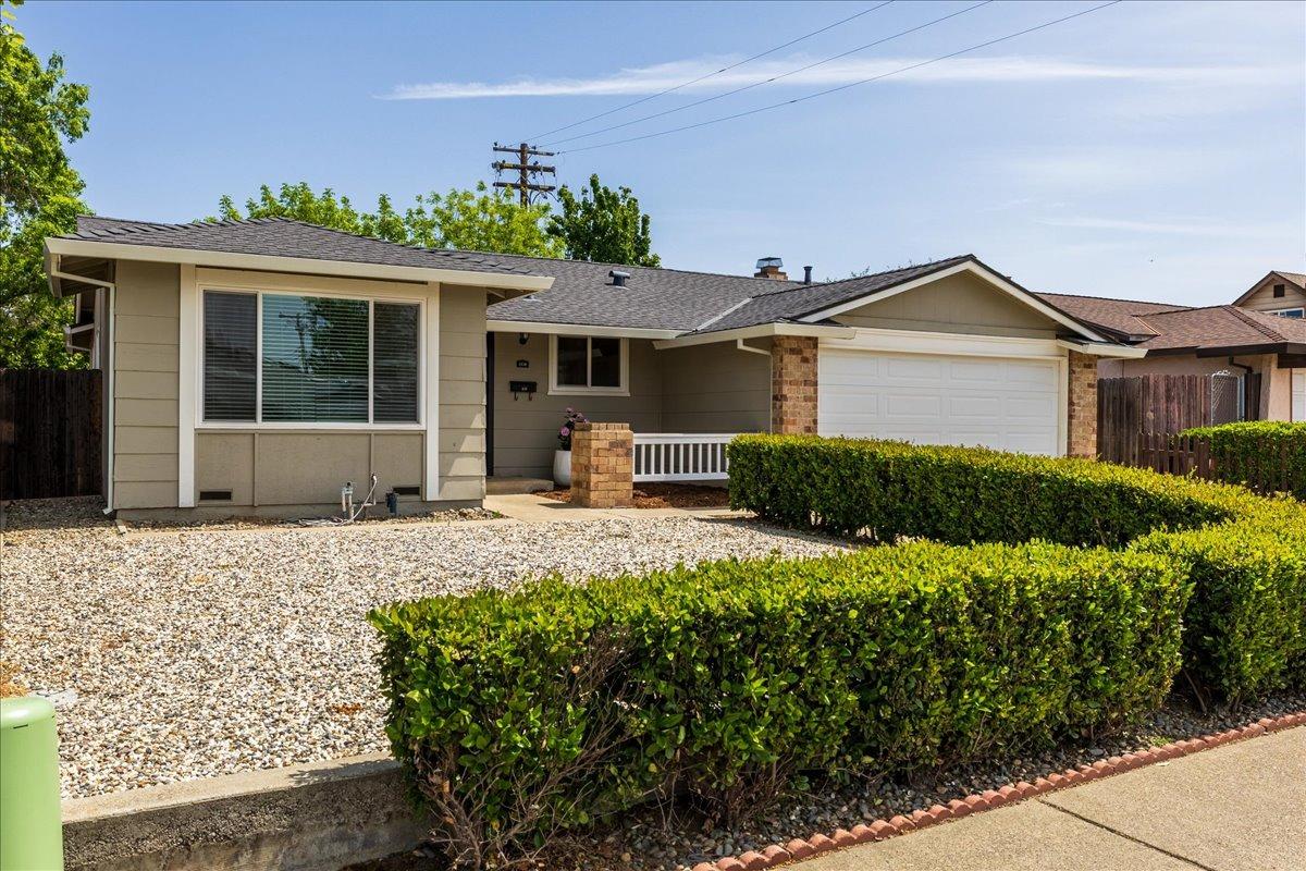 Detail Gallery Image 34 of 35 For 3538 Huntsman Dr, Sacramento,  CA 95826 - 4 Beds | 2 Baths
