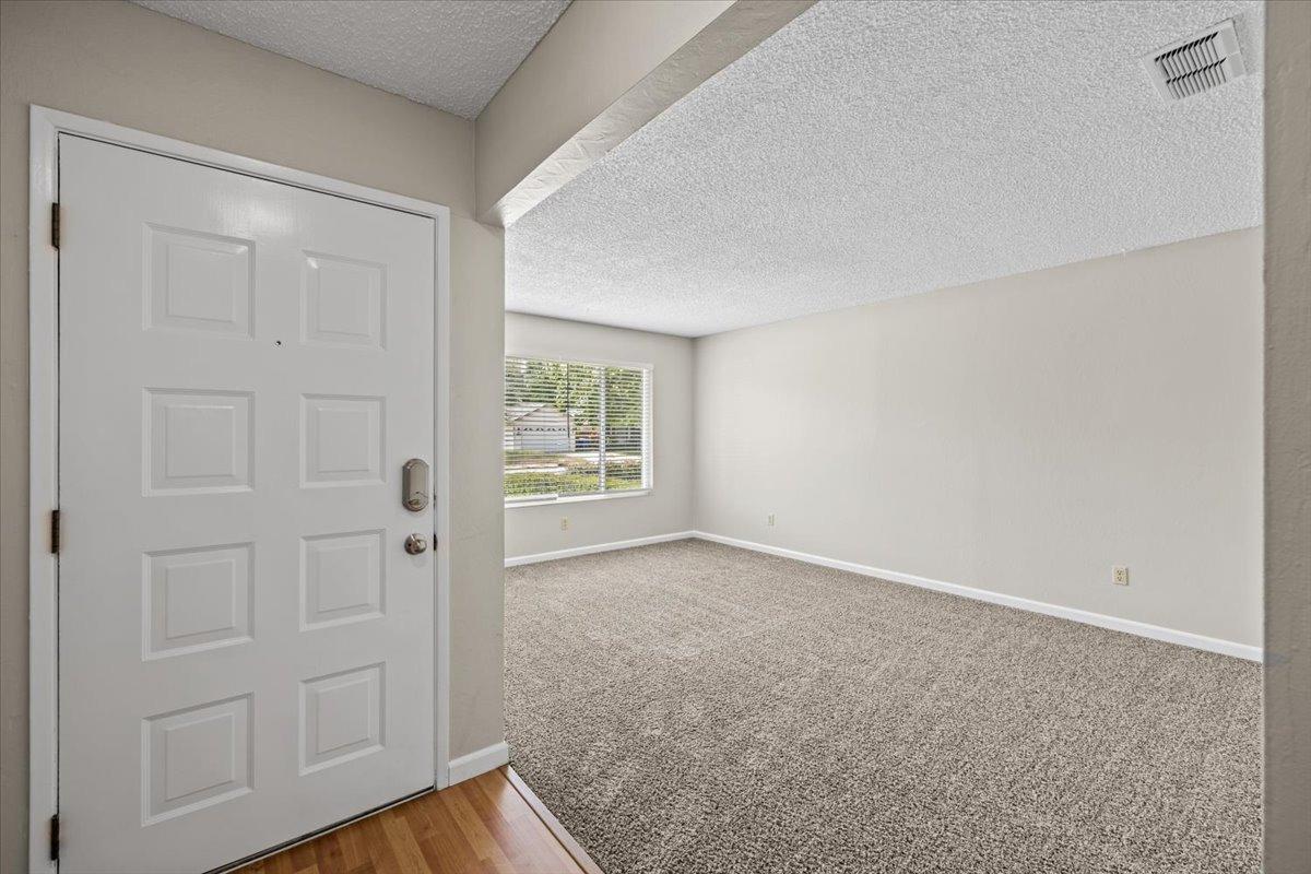 Detail Gallery Image 21 of 35 For 3538 Huntsman Dr, Sacramento,  CA 95826 - 4 Beds | 2 Baths