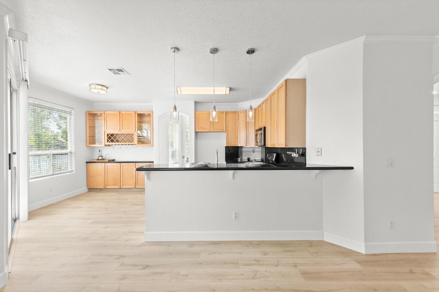 W Island Court, Elk Grove, California image 8