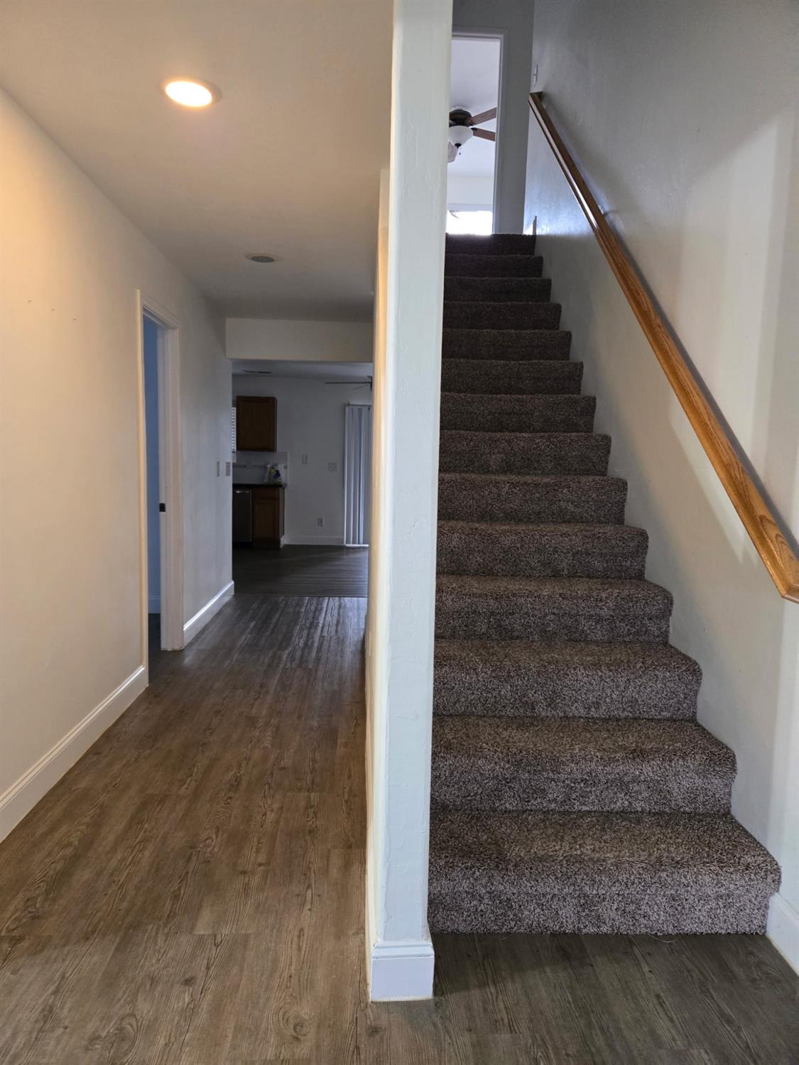 Detail Gallery Image 10 of 21 For 2851 W Sedona Ave, Visalia,  CA 93291 - 4 Beds | 2/1 Baths