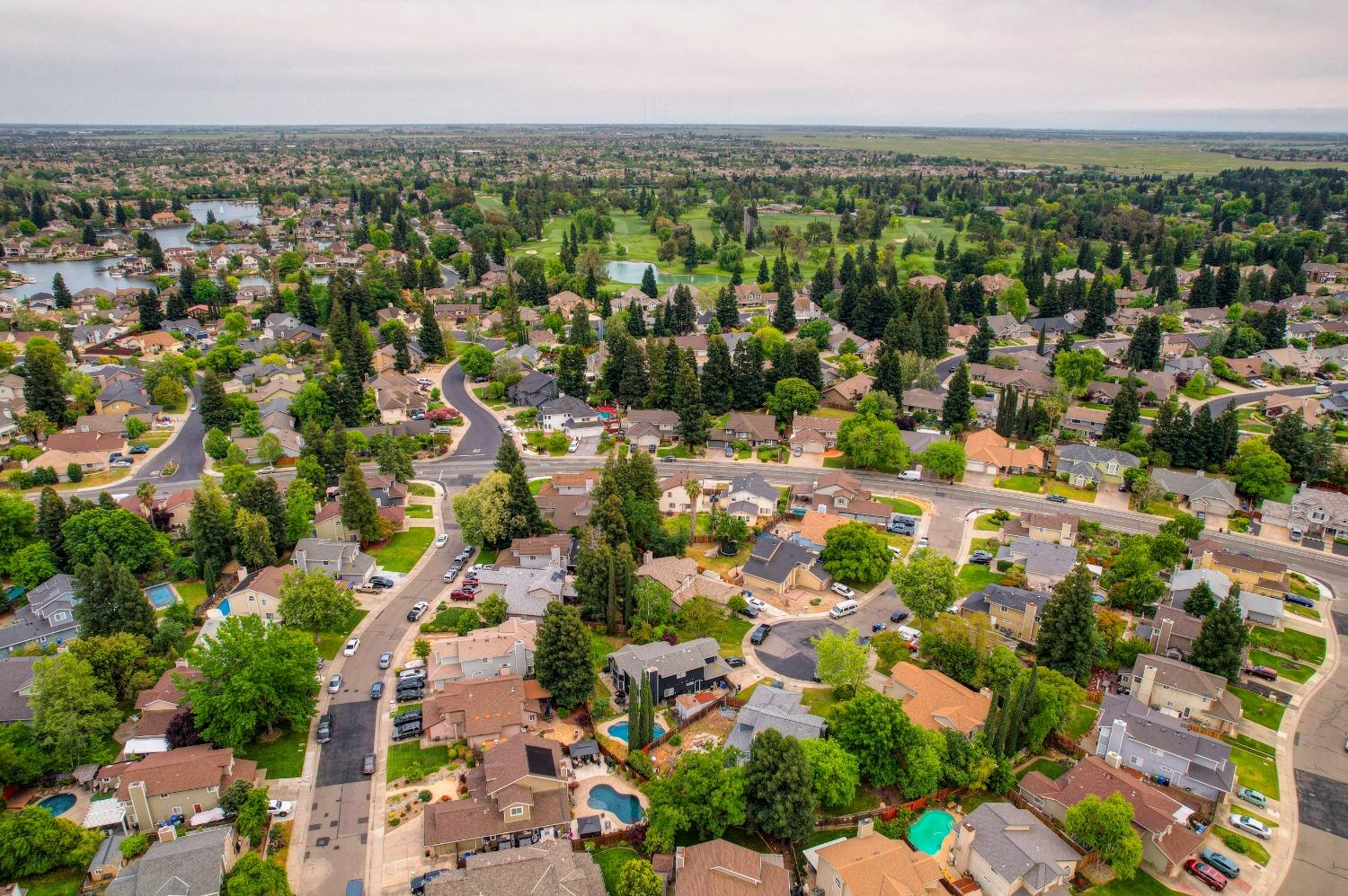 Detail Gallery Image 58 of 62 For 5817 E Sparrow Hawk Ct, Elk Grove,  CA 95758 - 4 Beds | 3 Baths