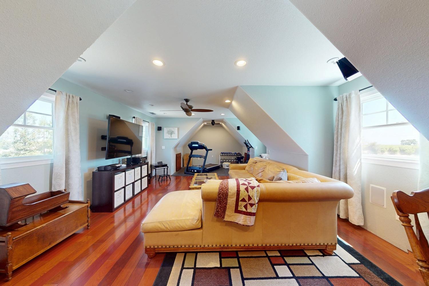 Detail Gallery Image 75 of 81 For 509 Wyer Rd, Arbuckle,  CA 95912 - 5 Beds | 2/1 Baths