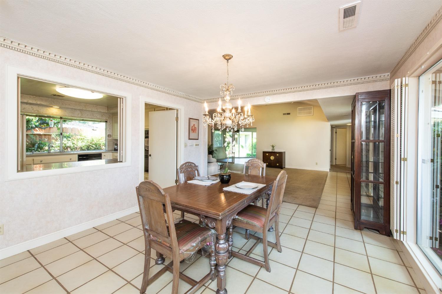 Detail Gallery Image 9 of 25 For 49 Adler Cir, Sacramento,  CA 95864 - – Beds | – Baths