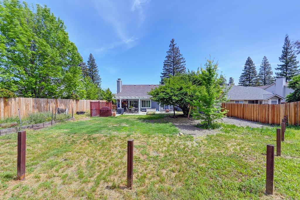 Foxwood Court, Citrus Heights, California image 28
