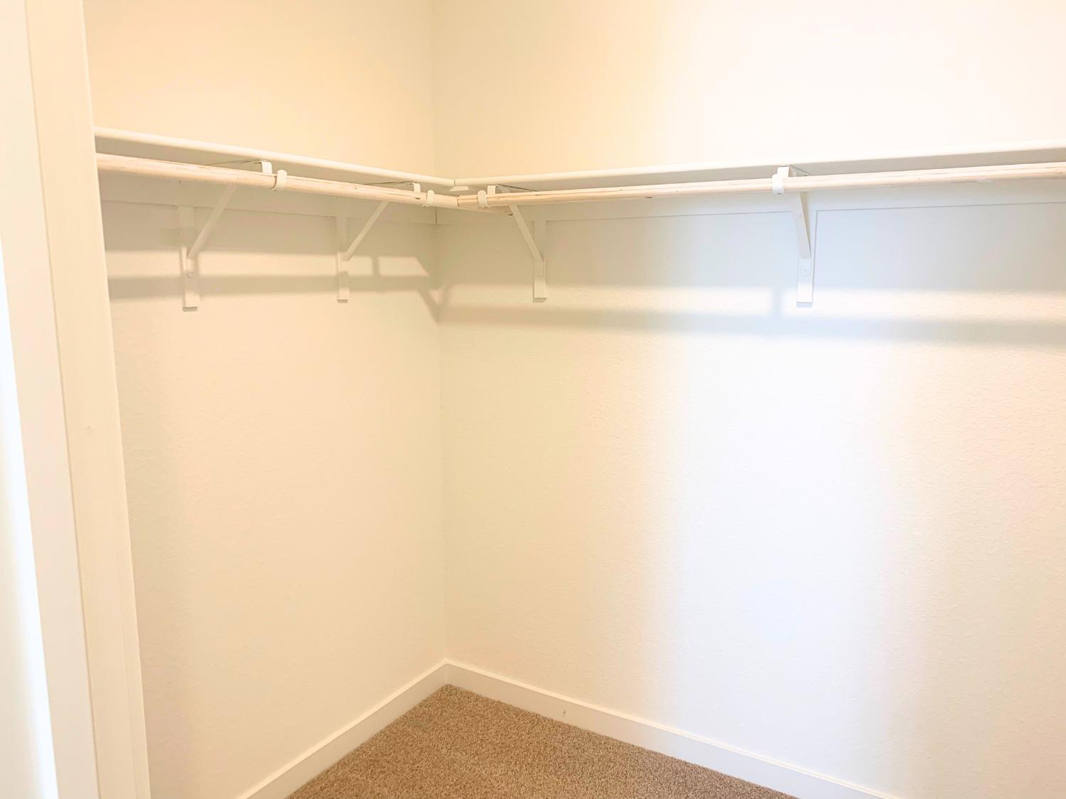 Detail Gallery Image 6 of 10 For 5093 E Turin Ct, Stockton,  CA 95215 - 4 Beds | 2/1 Baths