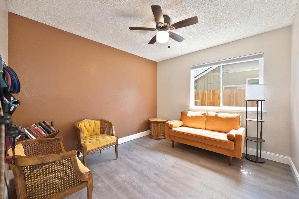 Foxwood Court, Citrus Heights, California image 14