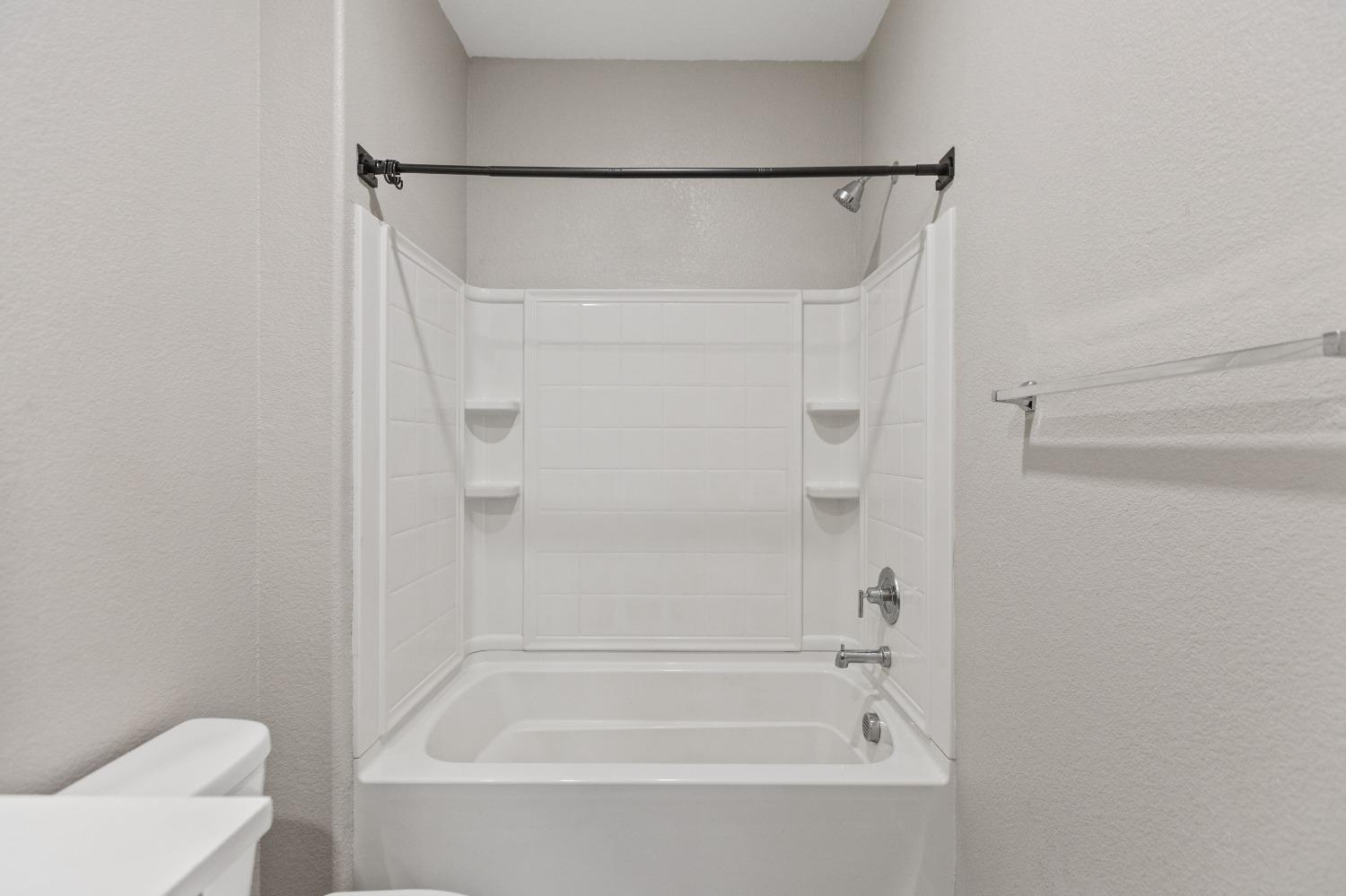 Detail Gallery Image 32 of 45 For 4164 Sally Ride Way, Sacramento,  CA 95834 - 3 Beds | 2/1 Baths