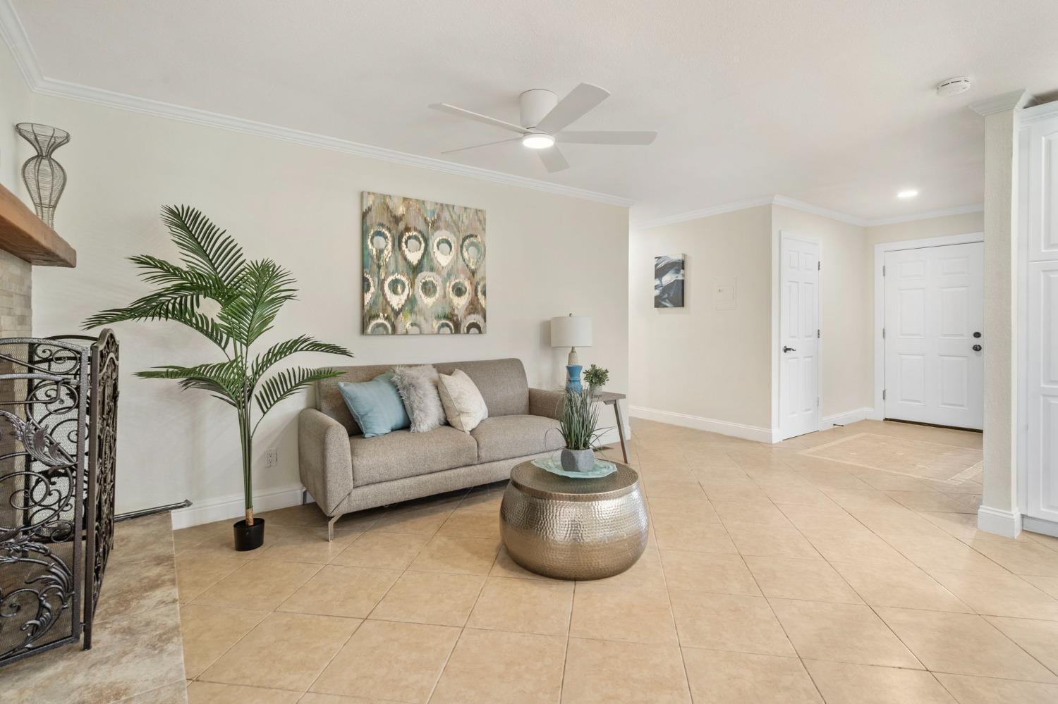 Detail Gallery Image 16 of 86 For 23155 Vaquero Ct, Tracy,  CA 95304 - 5 Beds | 3 Baths
