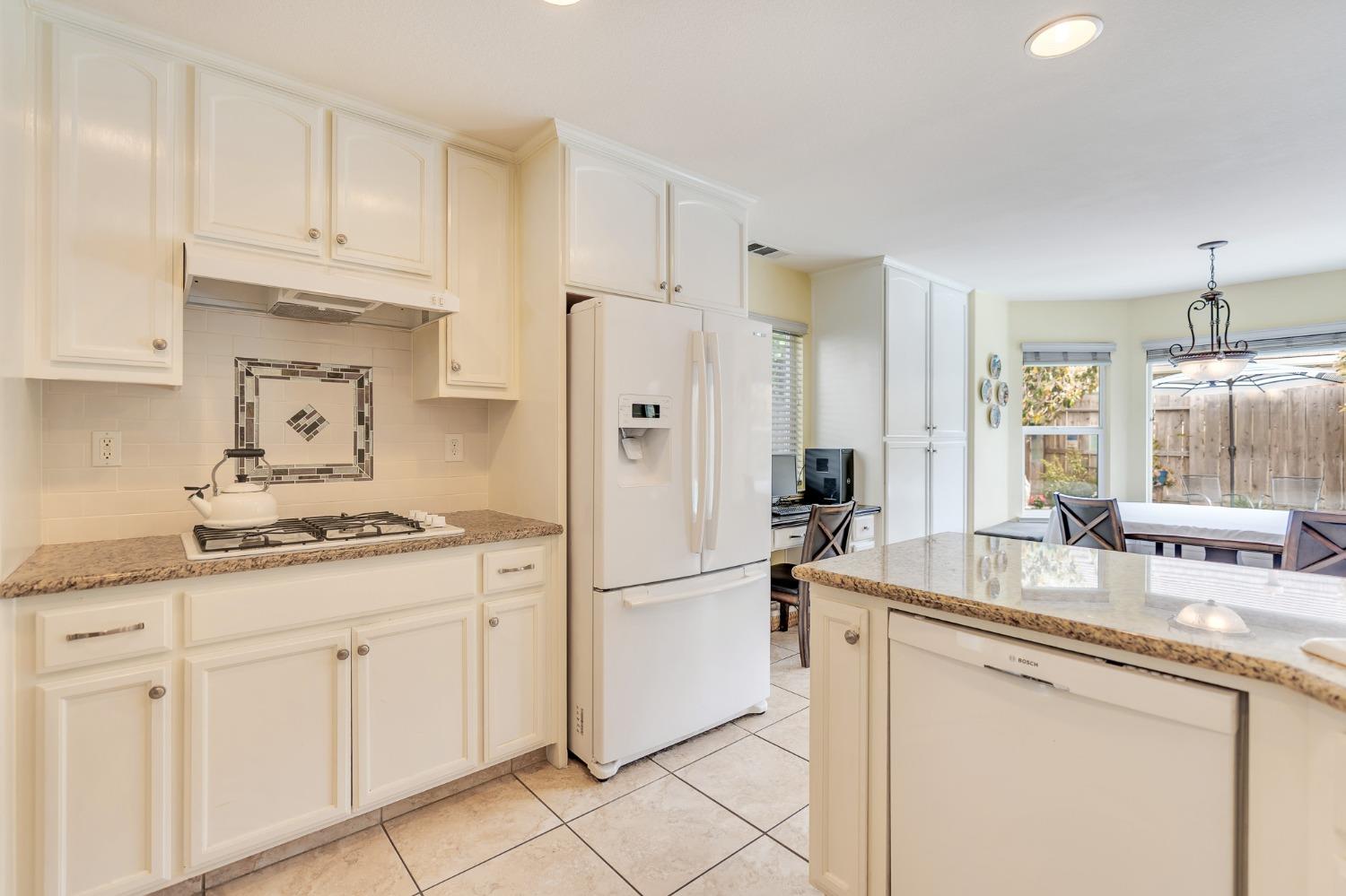 Detail Gallery Image 27 of 77 For 679 Birch Ave, Los Banos,  CA 93635 - 4 Beds | 2 Baths