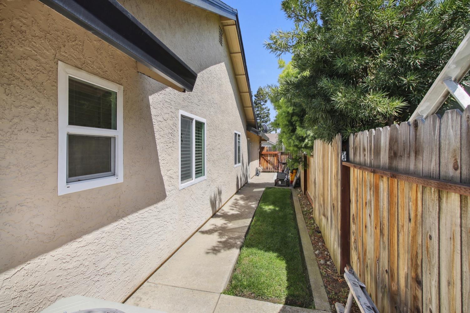 Adelante Court, Elk Grove, California image 38