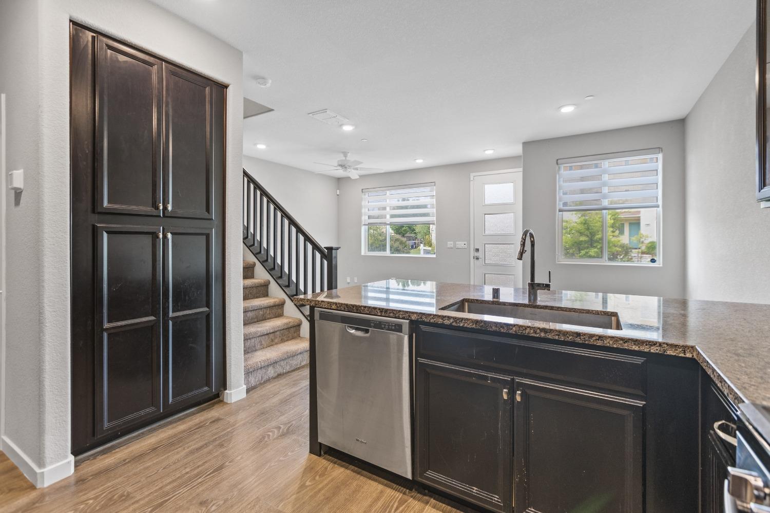 Detail Gallery Image 15 of 45 For 4164 Sally Ride Way, Sacramento,  CA 95834 - 3 Beds | 2/1 Baths