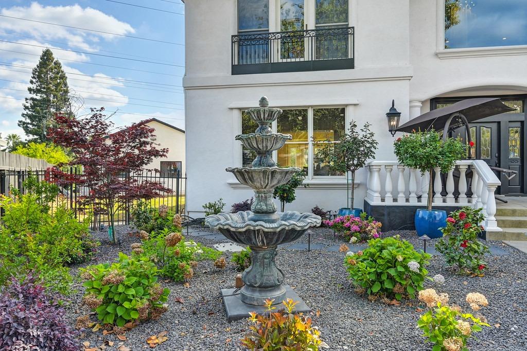 property-img