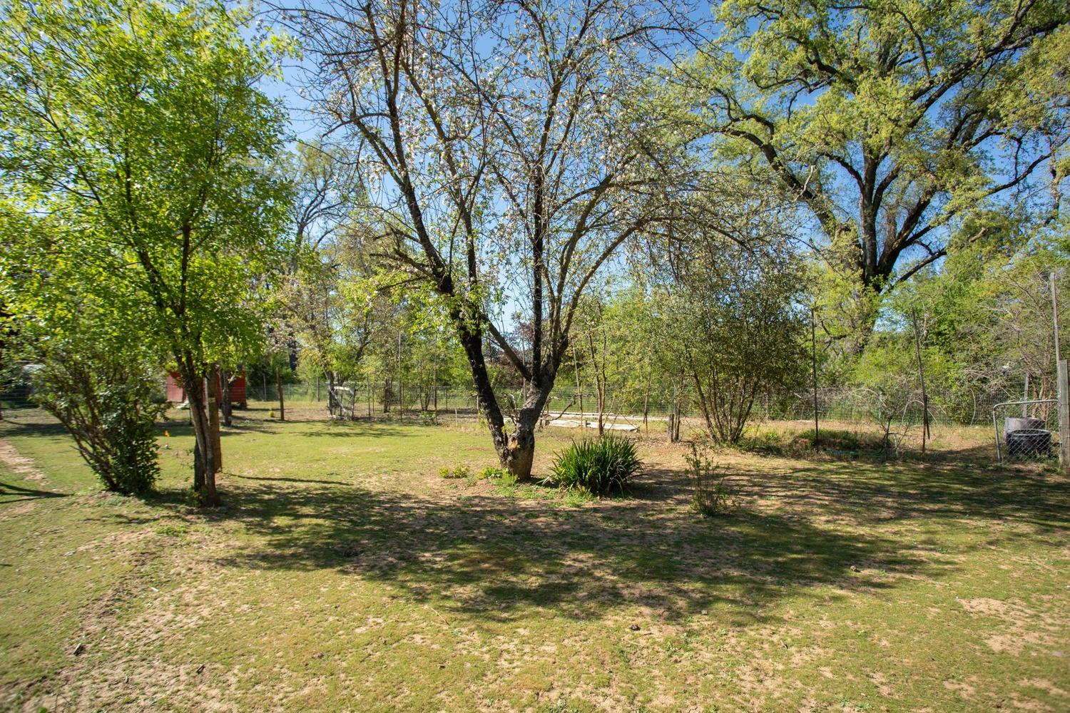 Detail Gallery Image 62 of 69 For 17098 Clover Rd, Penn Valley,  CA 95946 - 2 Beds | 2 Baths