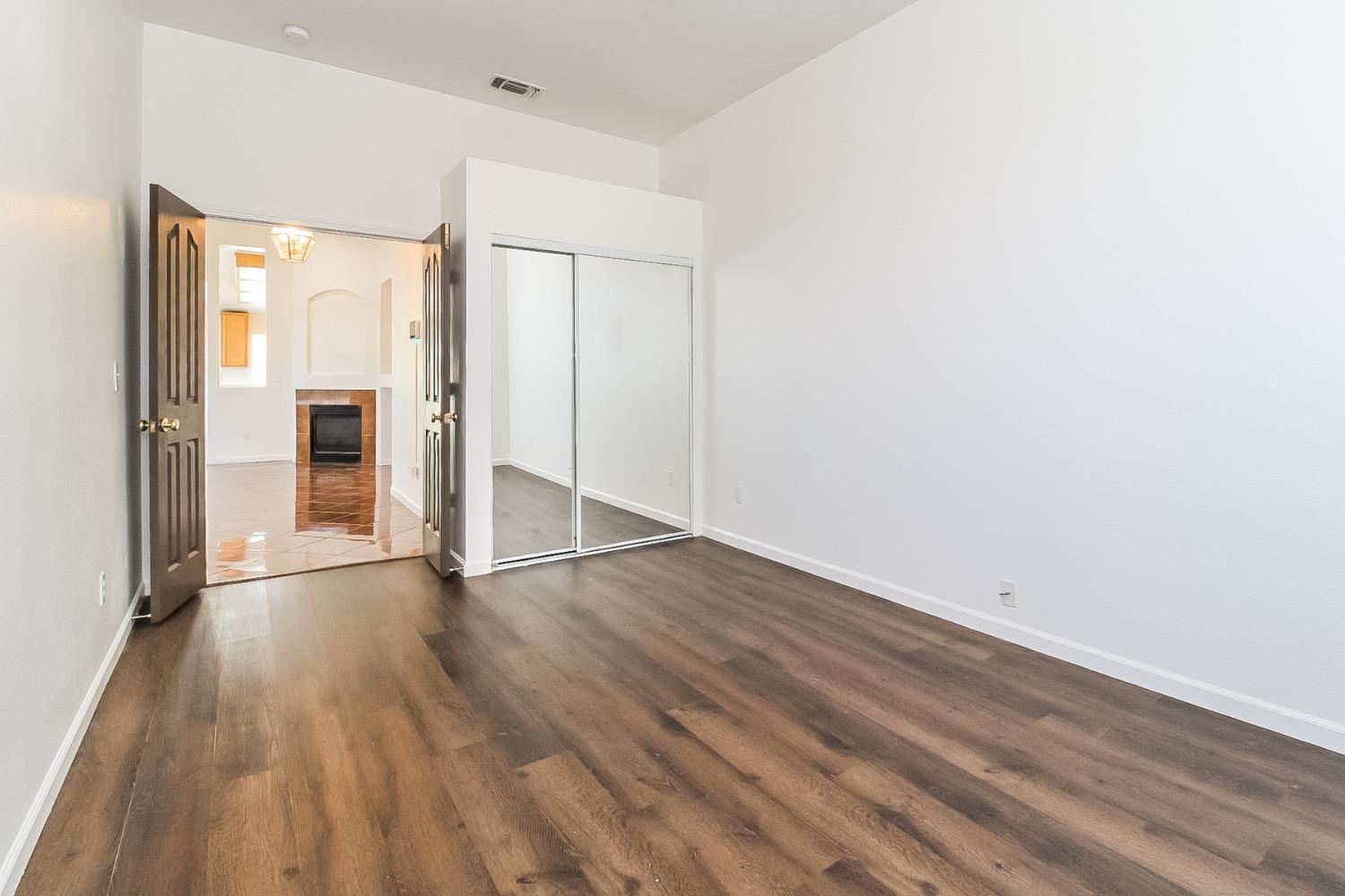 Detail Gallery Image 15 of 28 For 9998 Tarzo Way, Elk Grove,  CA 95757 - 4 Beds | 2 Baths