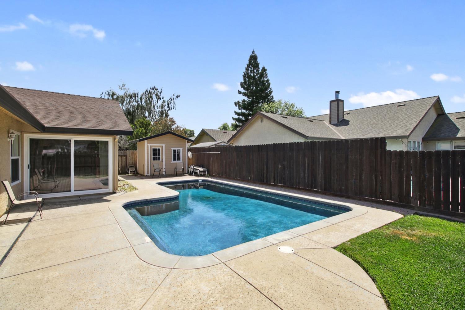 Adelante Court, Elk Grove, California image 35
