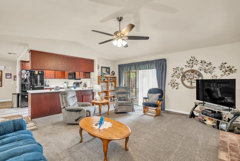 Sun Brae Court, Rio Linda, California image 14