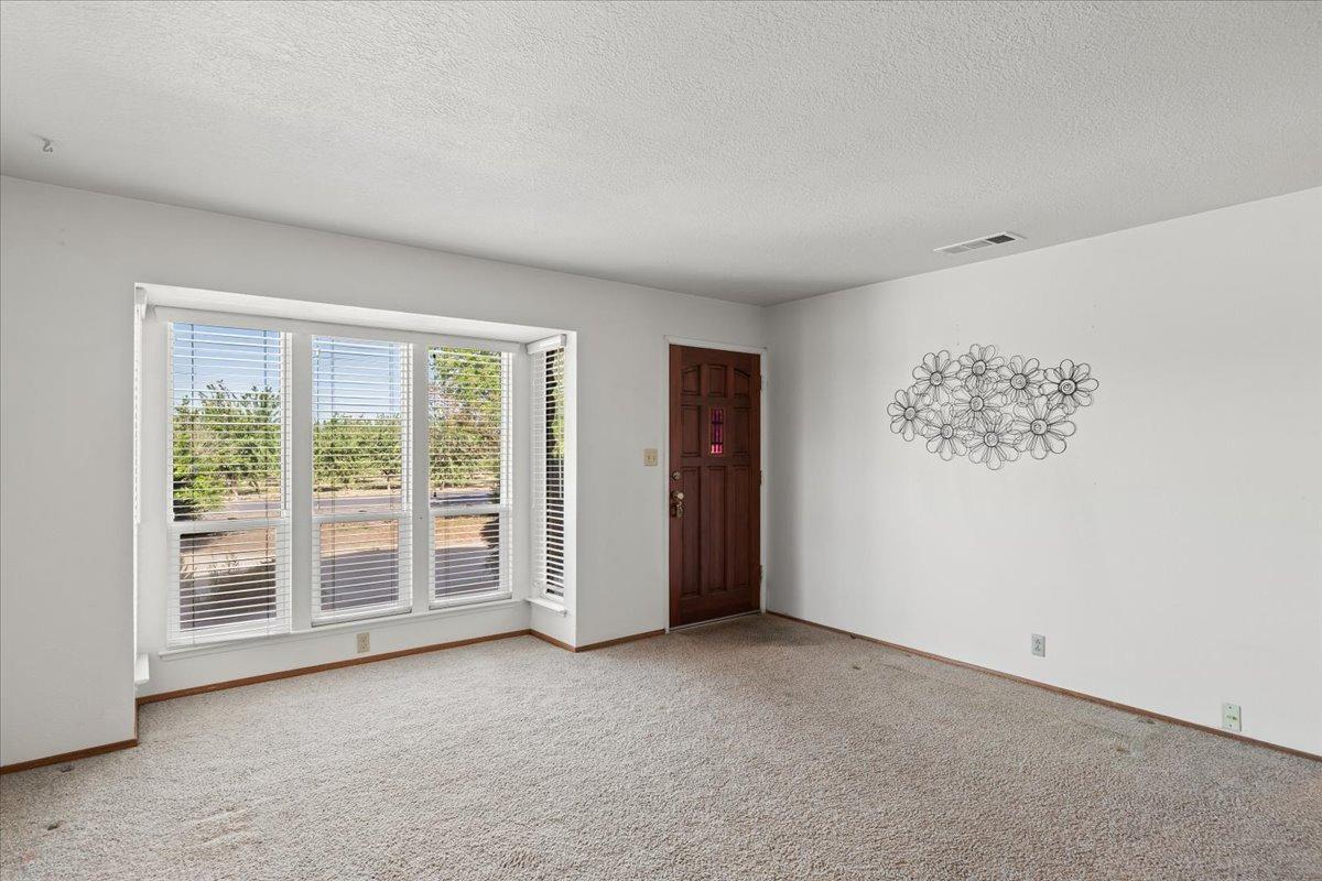 Detail Gallery Image 12 of 72 For 23786 Alice Rd, Manteca,  CA 95337 - 4 Beds | 2 Baths