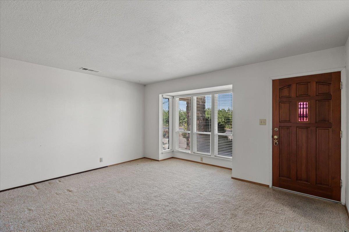 Detail Gallery Image 11 of 72 For 23786 Alice Rd, Manteca,  CA 95337 - 4 Beds | 2 Baths